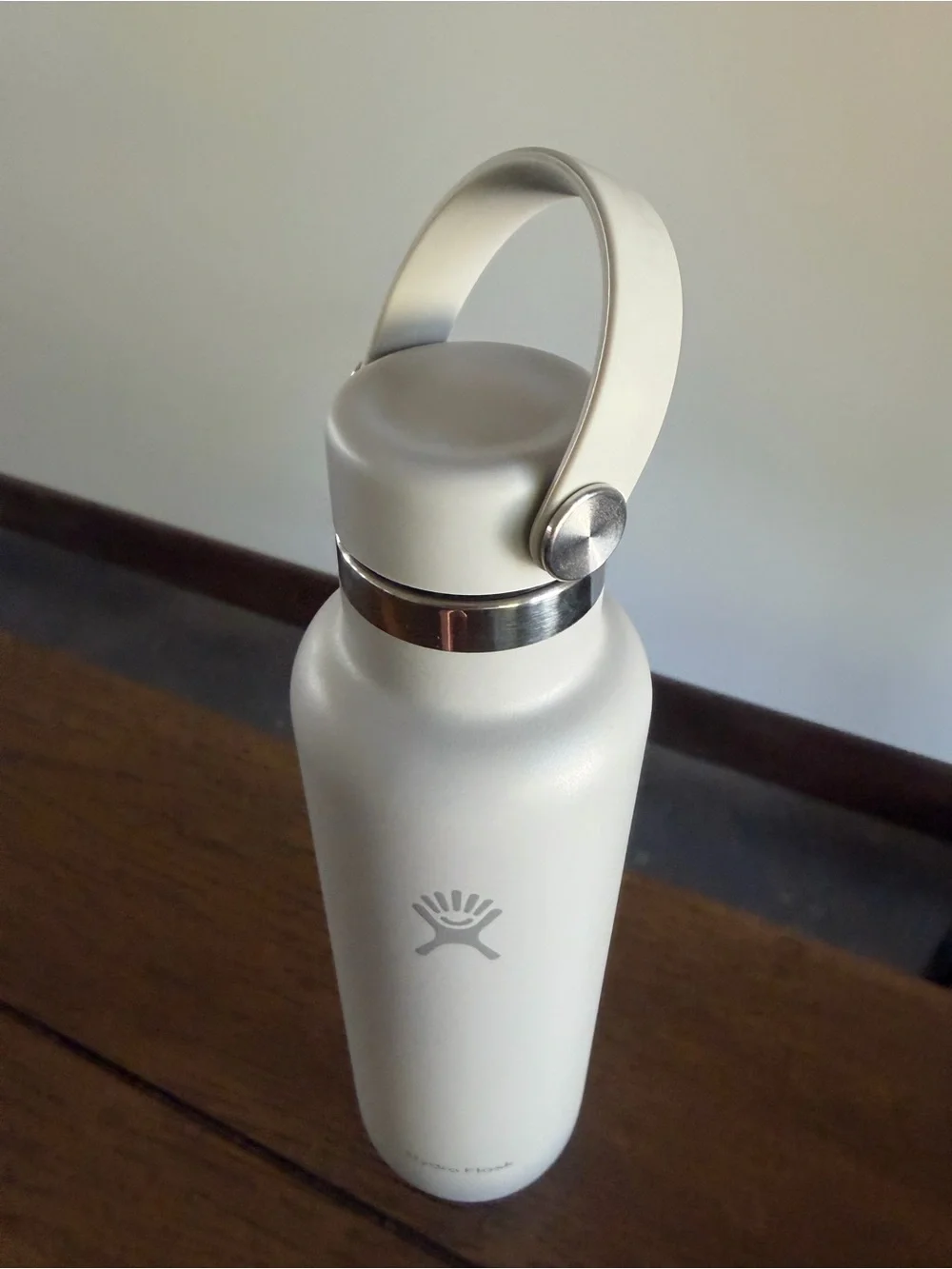New Hydro Flask Insulated 21 oz Birch Grey Water Bottle with Flex Cap